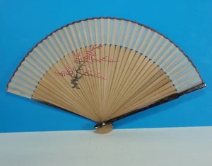 NEW Vintage Ladies Women's Hand Fan 34cmx21cm Bamboo and Silk Oriental Asian Box - Picture 1 of 10