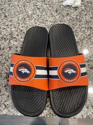 NFL Denver Broncos Team Logo Legacy Shower Slide Flip Flop Sandals. Size large Cover