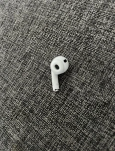 GENUINE APPLE AIRPOD PRO 2ND GENERATION, A3047 MODEL "RIGHT SIDE ONLY" - Picture 1 of 1