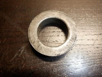 Honda CBR600RR 2004 | Espaciador de rueda trasera | Usado OEM Foto 1 de 4