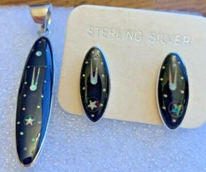 Opal, Pen Shell Pendant and Stud Earrings in Sterling Silver (7.90 g) - Picture 1 of 9