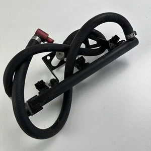 Triumph 955i Sprint RS 2003 Fuel rail with injectors line hose pipe - Picture 1 of 10