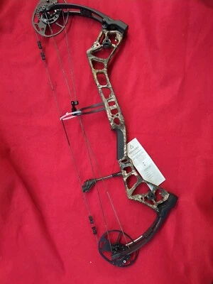 New Bear Surpass Bow w/ Lots Freebies! - Image 1 of 4