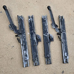 OEM 1971-1977 Chevrolet G20 Van (Recreational Vehicle) L&R Bucket Seat Track Set - Bild 1 von 7