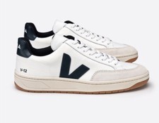 Veja V12 Size 6.5 Trainers 