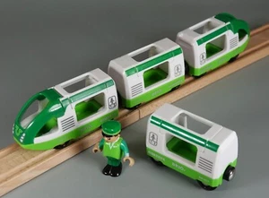 Brio 33622 GRÜNER REISEZUG + extra Reisebus für Thomas & Friends Holzeisenbahn - Bild 1 von 8