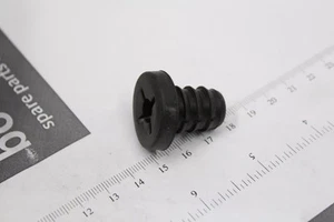 Ojal para MARUTI A-STAR, ALTO K10, CIAZ, ERTIGA, RITZ, SWIFT - 13871M73K00 - Imagen 1 de 6