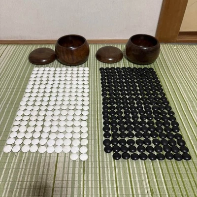 Japanese Go Stones Set 35-Grade Clamshell White & Nachiguro Black Igo Craft - Image 1 of 4