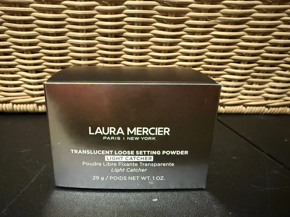 Laura Mercier Translucent Loose Setting Powder Light Catcher Cosmic Rose Sealed - Image 1 of 4