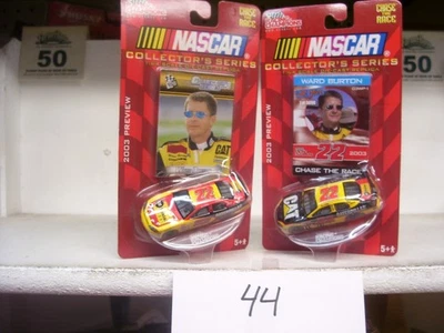 Lote de 2 autos Ward Burton Caterpillar Dodge Racing Champions 2003 1/64 #22 Foto 1 de 4