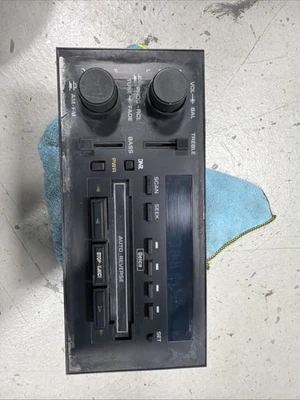 雪佛兰雪佛兰 161345 原装汽车收音机美国型号二手! — 第 1/4 张图片