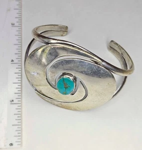 Native American Large Sterling Silver Hummingbird Eye Turquoise Cuff Bracelet - Picture 1 of 1