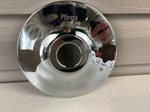 Pfister Weller Line R89-1WR Tub & Shower Faucet Trim Plate #960-320 - Picture 1 of 4