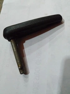 Nice used OEM roof handle / key for Porsche 911 Targa 1972-85 Oe 91156507541 - Picture 1 of 2