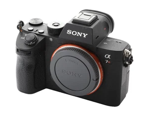 Sony A7R III 42.4 Megapixel DSLR Camera Body 8246 Clicks - Picture 1 of 9