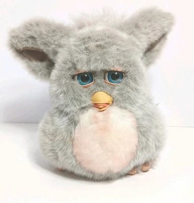 Furby 2005 Emoto-Tronic Серые и Розовые Голубые Глаза, Проверенная Работа Говорит Танцы Hasbro - Изображение 1 из 4