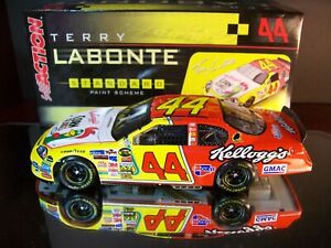Terry Labonte #44 Kellogg's Corn Flakes 2006 Chevrolet Monte Carlo 144 Made 1:24