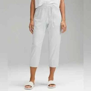 LULULEMON Pull-On Mid-Rise Tapered-Leg Crop Pant 23" LW6CUYS SEAL Women's 6 NWT - Picture 1 of 11