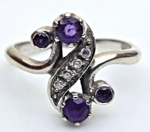 9ct White Gold Ring Purple Amethyst and Diamonds Stones Hallmarked Ring Size N - Picture 1 of 7