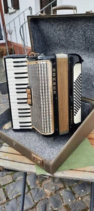 Akkordeon Hohner Concerto ll , 72 Bass , NEUWERTIG im Original Koffer. - Bild 1 von 3