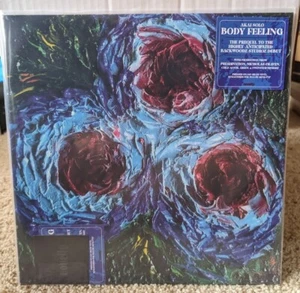 Akai Solo Body Feeling 45rpm Single Sided LP With Etching Colored Vinyl - Picture 1 of 3