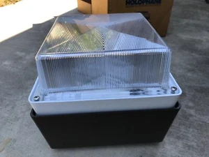 Holophane Parkpak 70 Watts MH 120 Volts pk70dpm12cza - Picture 1 of 11