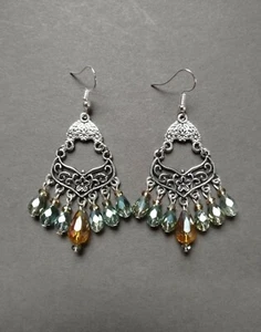 Earrings Handmade Chandelier Boho Sage and Golden Crystal Drop - Foto 1 di 1