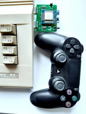 JOYSTICK COMMODORE 64 AMIGA ADATTATORE BLUETOOTH ATARI VIC 20 JOYPAD CONTROLLER - Immagine 1 di 4