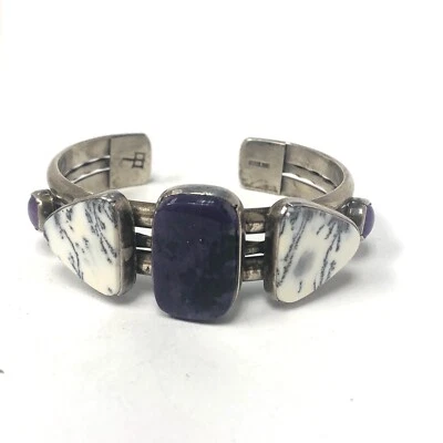 Handmade 5 Stone Sugilite and White Magnasite Cuff - Image 1 of 4