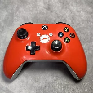 Xbox One Pizza Hut Controller - Picture 1 of 7