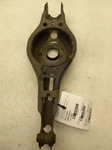 2020 LEXUS UX250H 2.0L AWD AT PASSENGER REAR LOWER CONTROL ARM SPRING PERCH - Bild 1 von 12