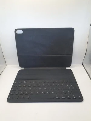 Apple iPad Pro 11 inch Smart Folio Keyboard A2038 black, Used, 1st 2nd Gen - Image 1 of 4
