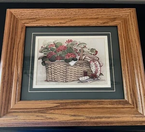 Estampado Pat Richter “Geranios rojos”, marco de roble macizo, mate, frente de vidrio - Imagen 1 de 10