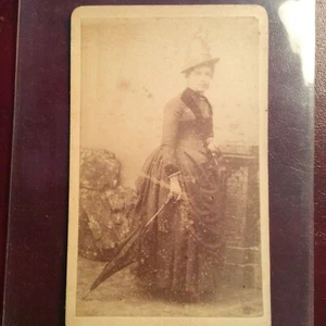 C.D.V / THÈME / FEMME CÉLÈBRES / - Picture 1 of 2
