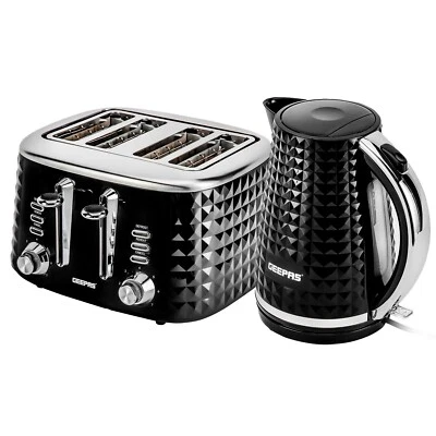 GEEPAS 2200W Textured 1.7L Electric Kettle & 4 Slice Bread Toaster Combo Set - Image 1 of 4
