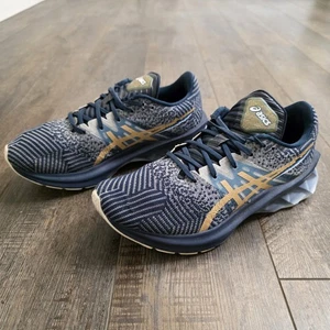 Scarpe Asics donna taglia 7,5 Novablast Pixel blu rumore champagne atletiche - Foto 1 di 12