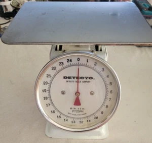 Vintage Detecto Scale - PT25PH - 25 lb. x 1/8 lb inspected 4/27/1988 - Picture 1 of 4