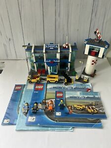 Lego #3182 ~ City Airport W/ Minifigures ~ Retired
