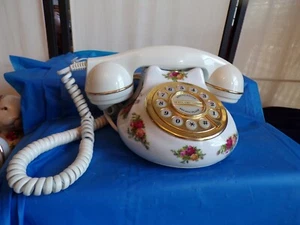 Royal Albert Old Country Roses Astral Int'l Porzellan Druckknopf Telefon - ungetestet - Bild 1 von 10