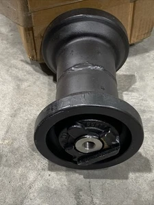 Kubot Mini Excavator RD441-21702 Bottom Roller New - Picture 1 of 4
