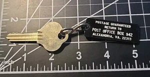 Vintage Hotel Motel Room Key Fob with Key Alexandria Virginia Rm W453 - Picture 1 of 3