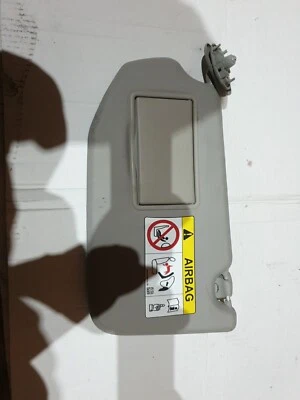 Visor de sol Ford Ecosport Mk1, parasol delantero N/S para pasajeros, 2013-2017 Foto 1 de 4