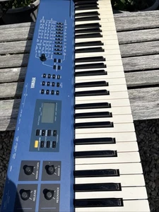 Yamaha CS1X Virtual Analog Synthesizer 1990s Keyboard Vintage With Power Supply - Picture 1 of 24