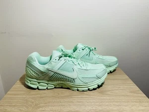 Nike Zoom Vomero 5 Running Sportschuhe Pistaziengrün HF5493-301 Neu ohne Karton 12 - Bild 1 von 5