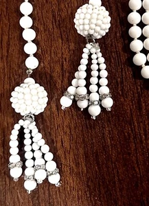 VTG MIRIAM HASKELL White Glass Rhinestone Rondelle Tassel LARIAT NECKLACE - Picture 1 of 6