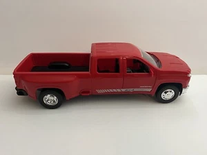 1/20 Scale 2020 Chevy Silverado 3500HD Plastic Dually Pickup Truck (13") New-Ray - Picture 1 of 7