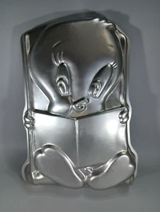 Wilton Tweety Bird Looney Birthday Party Cake Pan Tin Mold 502-7687 Vintage 1979 - Picture 1 of 3
