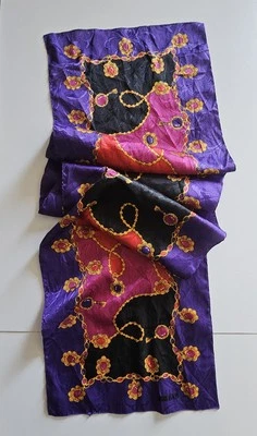 Vintage Leslie Fay Women's Fashion Scarf Purple & Pink Pearls Jewels Rectangular - Image 1 of 3