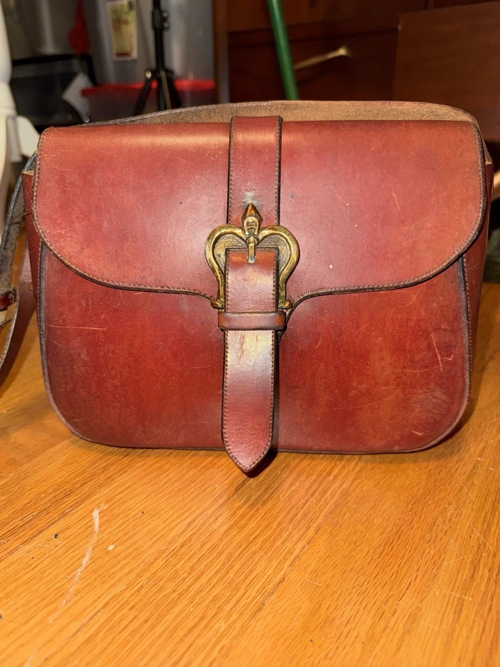Cartera bandolera de cuero Etienne Aigner vintage sangre de buey Foto 1 de 4