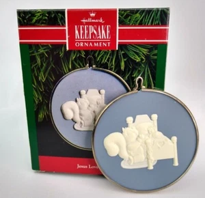 Vtg Hallmark Keepsake Ornament 1991 Jesus Loves Me Cameo Squirrel Bedtime Prayer - Picture 1 of 4